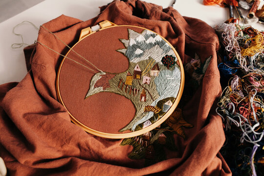 Pattern in hoop