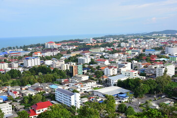 Fototapeta premium Natural views with the sea and mountains of Songkhla seen from the top of the mountain.