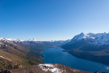 Vista del Parque Nacional Nahuel Huapi, Lago Gutierrez, San Carlos de Bariloche, Patagonia, Argentina. 