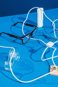 Office Supplies / DIY ""cable"" rollercoaster""for staples -Abstract Set Ups.