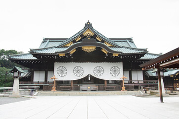 Obraz premium 靖国神社 鳥居 寺社仏閣 市ヶ谷 九段下 飯田橋 招魂社