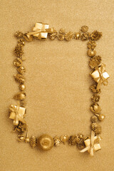 クリスマス用の金色の背景とフレーム