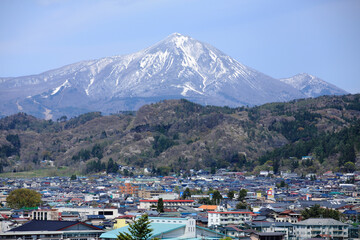Obraz premium 会津若松と磐梯山
