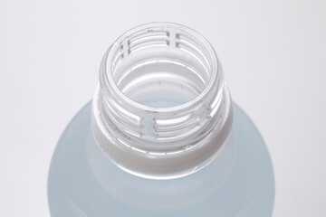 開栓後のペットボトルの口