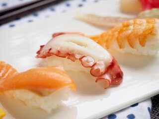 일본의 전통음식 다양한 스시, 초밥

