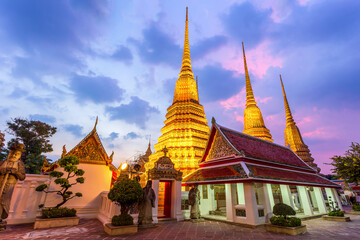 Fototapeta premium Wat Pho Temple or Wat Phra Chetuphon in Bangkok, Thailand
