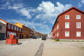 Fototapeta premium Walk in the streets of Røros, World Heritage city and old copper mining city