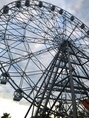 ferris wheel on sky
