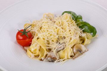 Italian pasta Linguini with mushroom