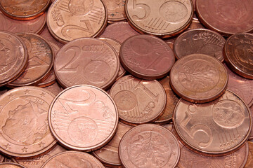 Pièces de centimes d’euros de différentes valeurs 