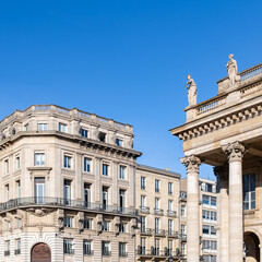 Obraz premium Bordeaux, beautiful french city, typical buildings in the center 