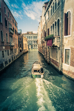 vanice canal and boat