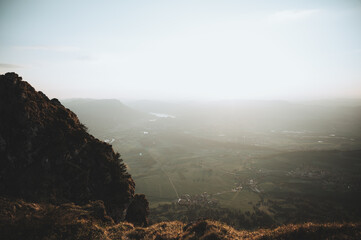 Blick vom Gr&uuml;nten Richtung Bodensee w&auml;hrend dem Sonnenuntergang