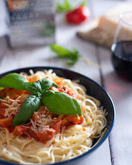spaghetti with tomato sauce