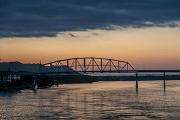 Fototapeta na wymiar The Wabasha Nelson Truss Bridge Over the Mississippi River at Dusk