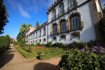 Old mansion. Ínsua house in Penalva do Castelo, Portugal - obrazy, fototapety, plakaty