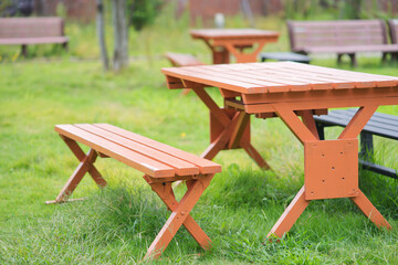 テーブルとイス