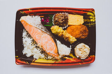 弁当 銀鮭塩焼き 日本 横