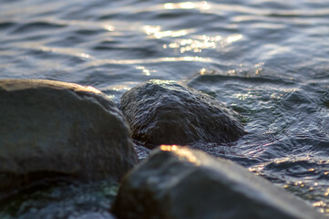 Kamienie w  wodzie