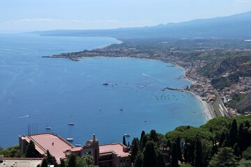 Taormina - Baia di Naxos dalla terrazza del teatro antico