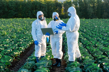 expertise protective laptop farmer online chemical mask farm field harvest