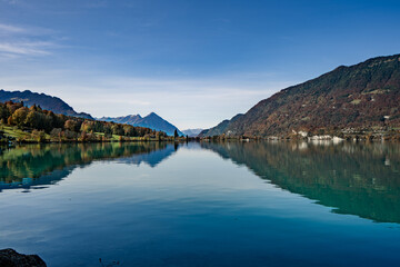 Brienzersee Iseltwald Herbst Reflexion Augstmatthorn spiegelung 