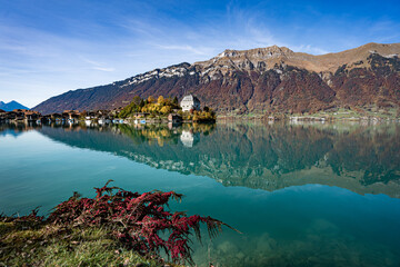 Brienzersee Iseltwald Herbst Reflexion Augstmatthorn spiegelung  © Christoph