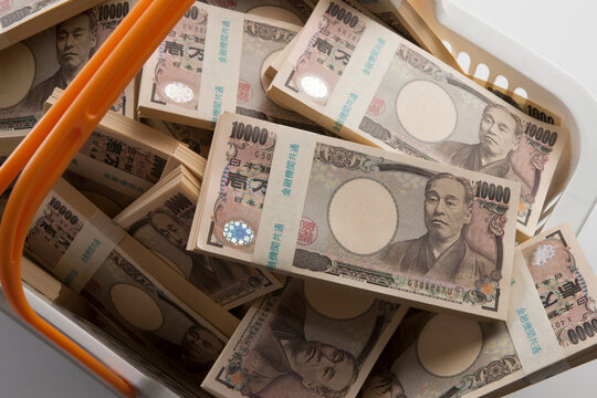 8 Best ファイナンシャル 万札 壱萬円 Images Stock Photos Vectors Adobe Stock