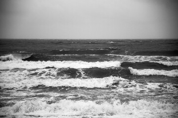 嵐の海