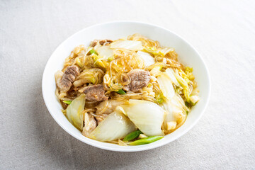 Chinese northeastern cabbage stewed vermicelli