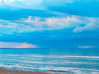 Obraz premium The Baltic Sea at sunset