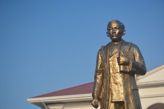Jose Rizal statue at Taal in Batangas, Philippines