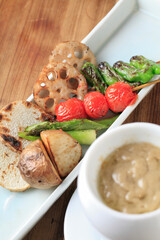 バーニャカウダ