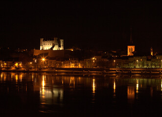 Obraz premium Inverness castle and river Ness at night, Inverness