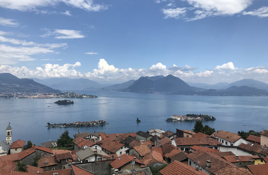 Golfo Borromeo dai tetti di Campino