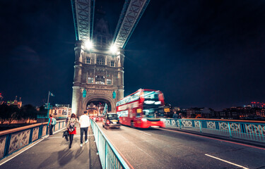 Fototapeta na wymiar night view of Tower Bridge traffic, London, UK
