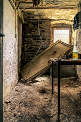 The old shop, a place full of memories and dust! Where the shelves still tell stories and the cash register rings like in an old western.
