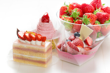 色々なイチゴケーキ
