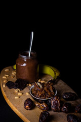Chocolate mousse with banana and date