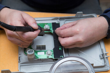 Repair of electronic boards. A tool for repairing electronic components.