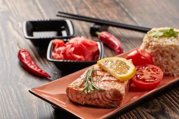 Grilled salmon with rice