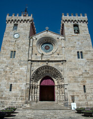 Fototapeta na wymiar Cathédrale romane à Viana do Castelo, Portugal
