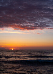 Fototapeta na wymiar Zachód słońca nad Bałtykiem.