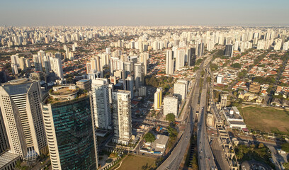AvenuAerial view of Jornalista Roberto Marinho avenue, near Ponte Estaiada (Estaiada bridge), in Sao Paulo city, Brazil.