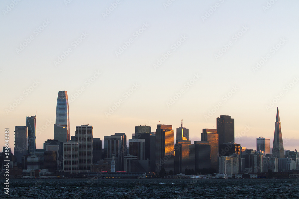 Wall mural beautiful san francisco skyline at sunset