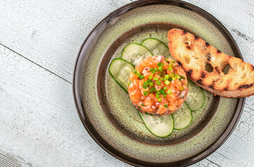 Salmon tartare