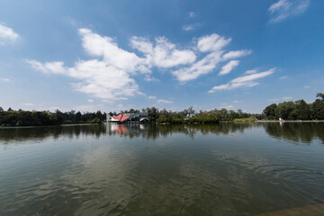 Fototapeta na wymiar Lago de Chapultepec Ciudad de México
