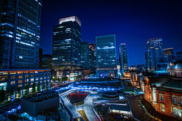 Fototapeta na wymiar ライトアップされた東京駅の夜景