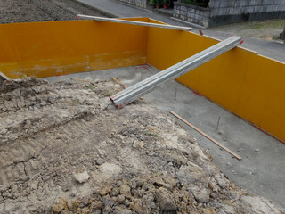 道路建設工事のコンパネ © Paylessimages