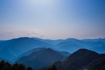 Fototapeta na wymiar 玉置神社から見た山々の風景